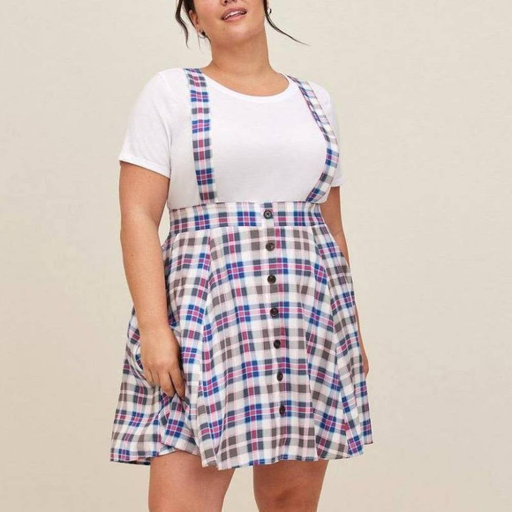 Torrid 4 (4X) White Plaid Mini Challis Punk Goth Schoolgirl Sexy Skirtall Skirt